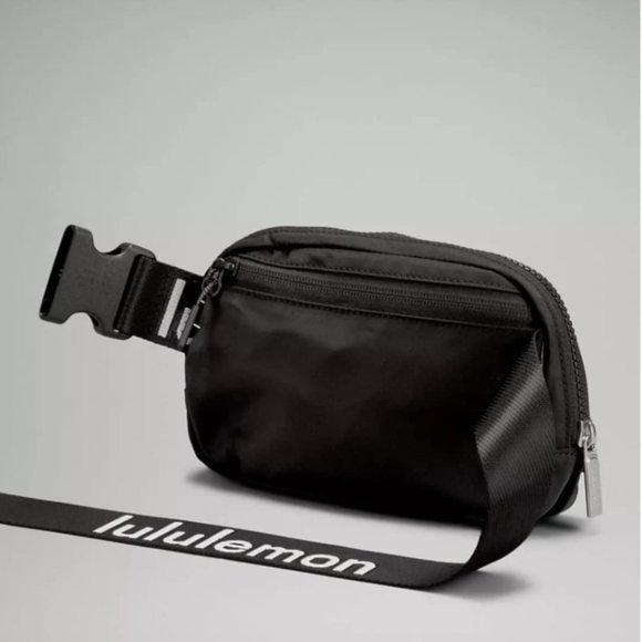 NEW lululemon athletics Belt Bag 1L Crossover Slingbag Purse Black White Logo - Picture 5 of 8